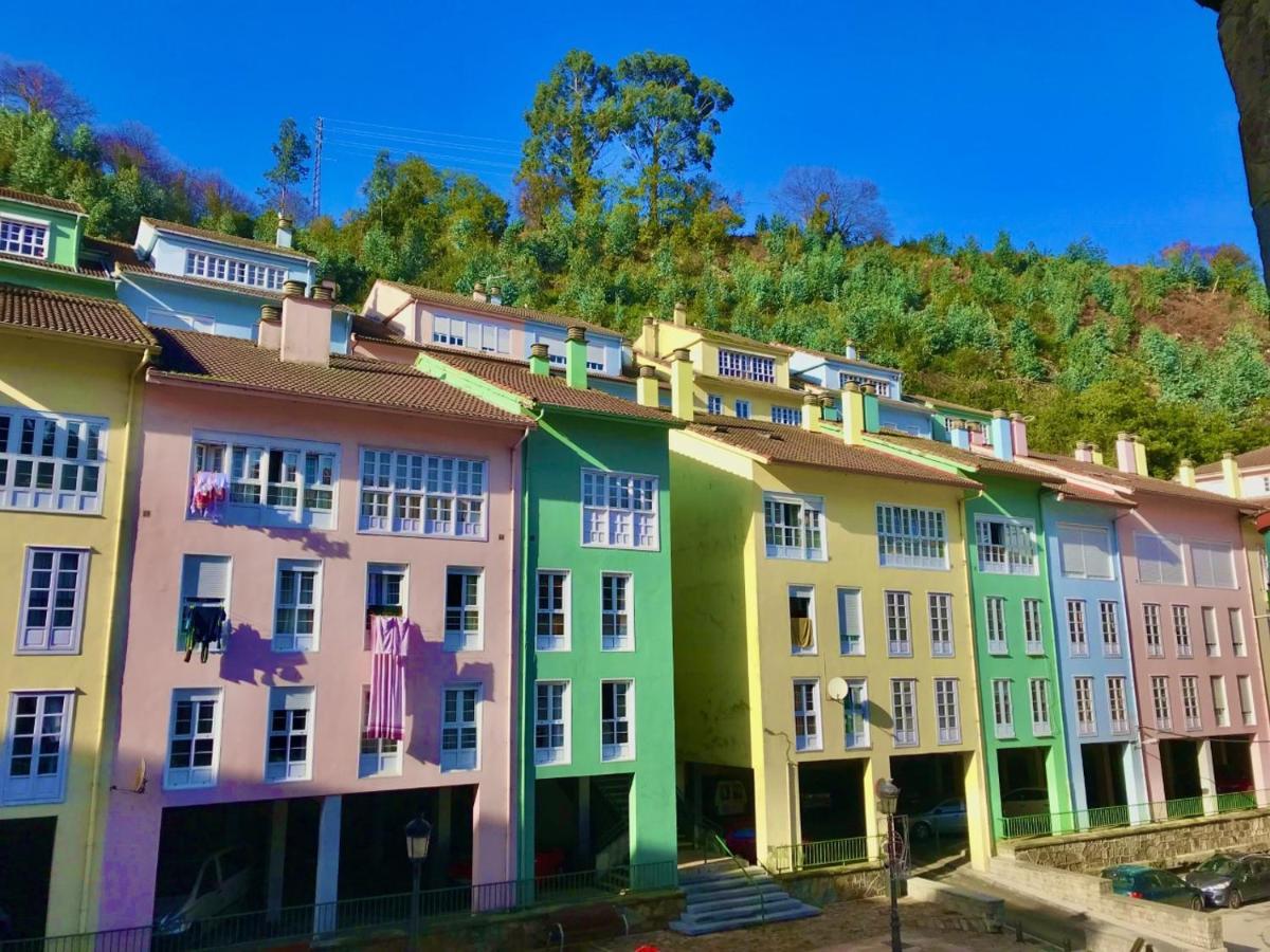 La Casina De Colores De Cudillero Bagian luar foto